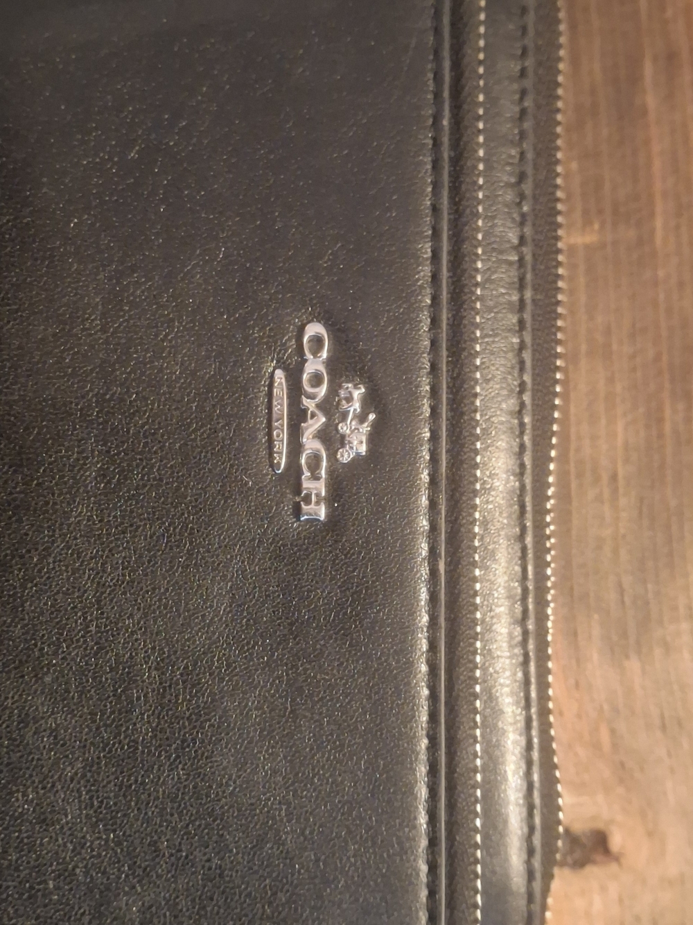 Coach Womens Black Leather Zip Wallet
